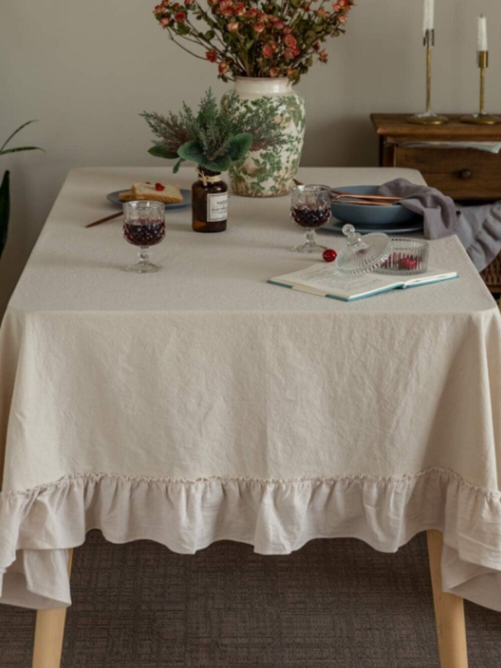 100% Cotton Tablecloth, Ruffle, 60" X 84" NWOT - Picture 2 of 10